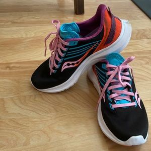 Saucony women’s Kinvara 12 - size 8
